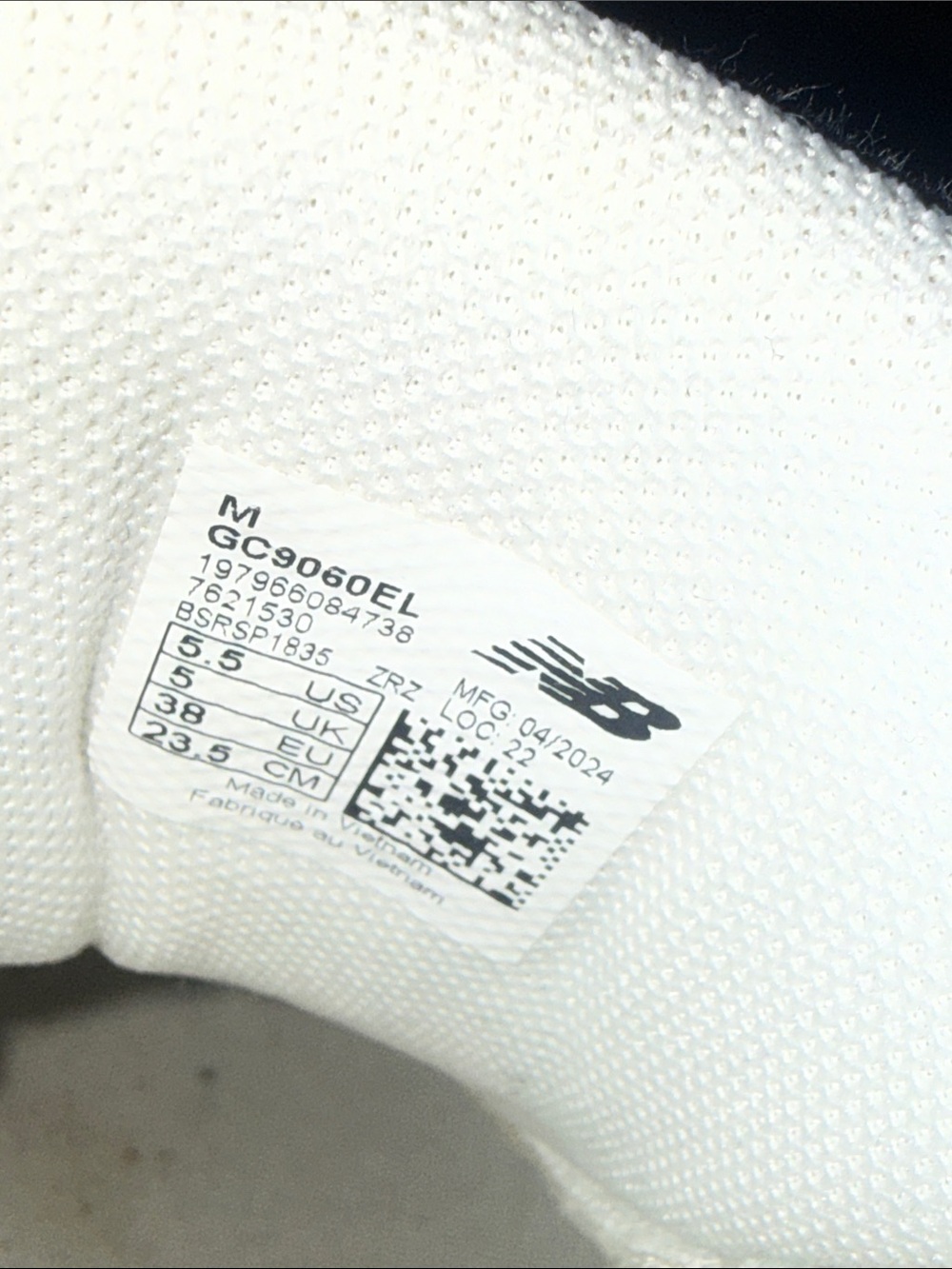 New Balance 9060 - Picture 6 of 6